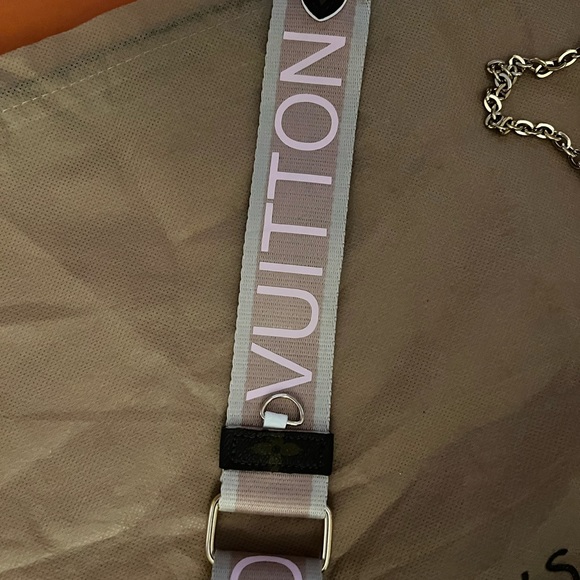 Authentic Louis Vuitton multi pochette accessories with BLACK NYLON STRAP !! - Picture 7 of 15